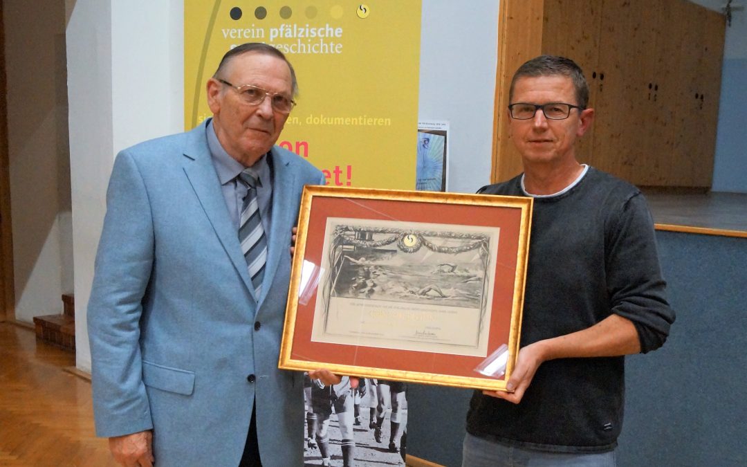 Günter Flohn aus Kindenheim erhielt die Christian-Löffler-Urkunde für Verdienste um die pfälzische Sportgeschichte