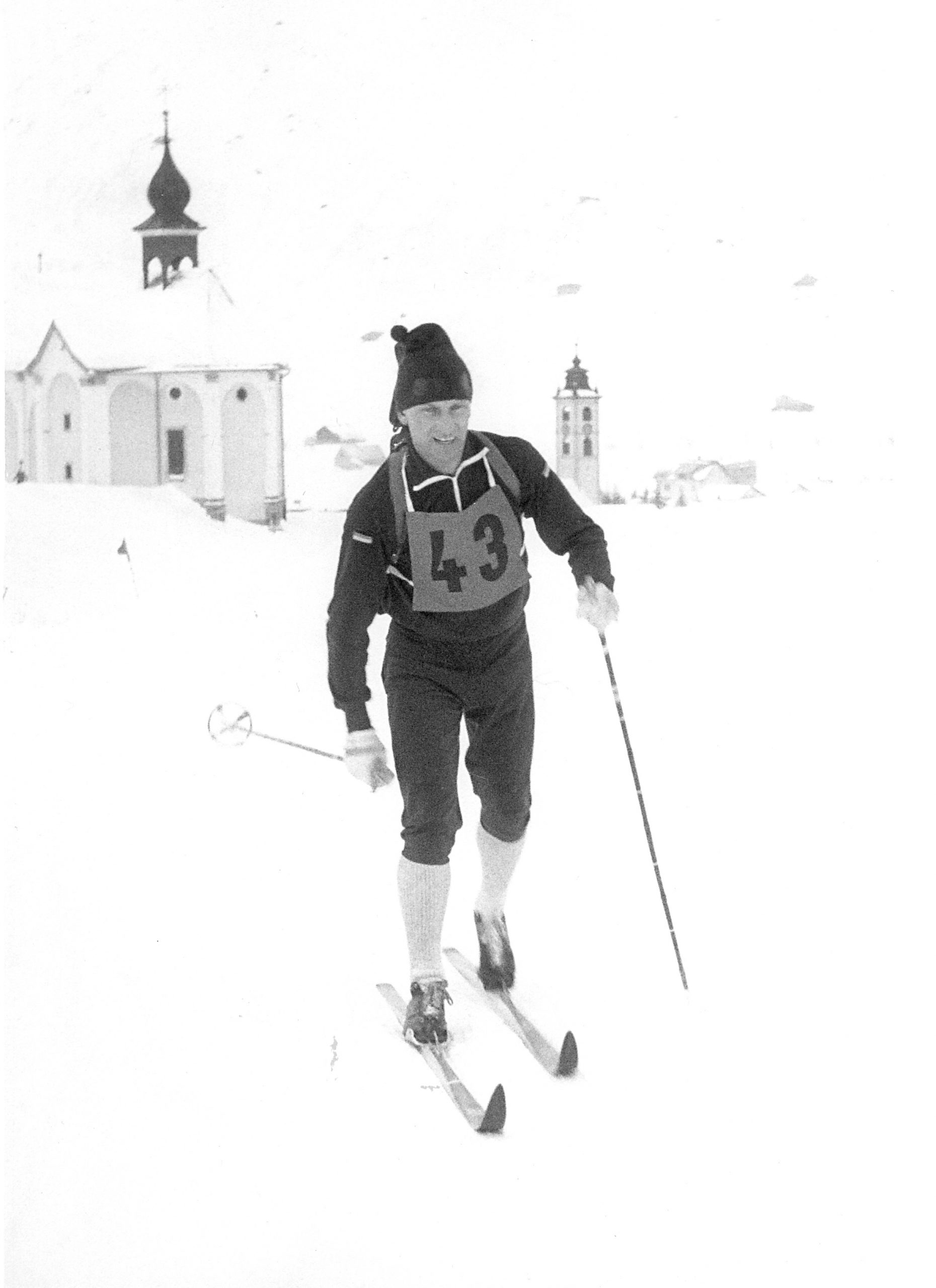 Hans Broschey beim Biathlon 1965 in Andermatt in der Schweiz.